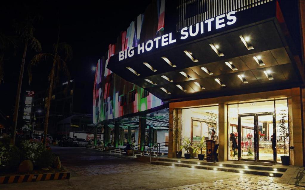 Big Hotel Suites Mandaue Exterior foto