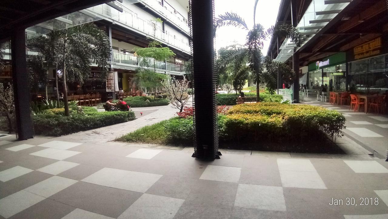 Big Hotel Suites Mandaue Exterior foto